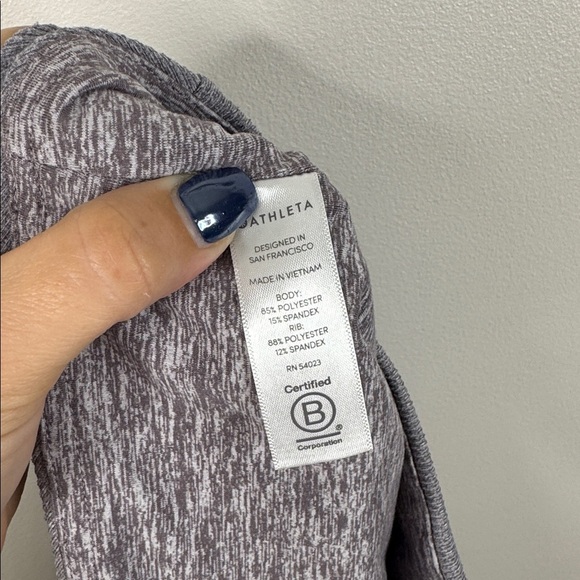 Athleta Exhale Stash Pocket Heel Tight in SoftLuxe in Comet Gray Women's Small - Picture 7 of 8